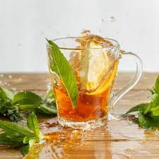 Thé glacé à la menthe